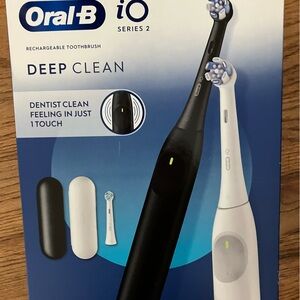 Oral-B iO Series 2 Black Rechargeable Toothbrush